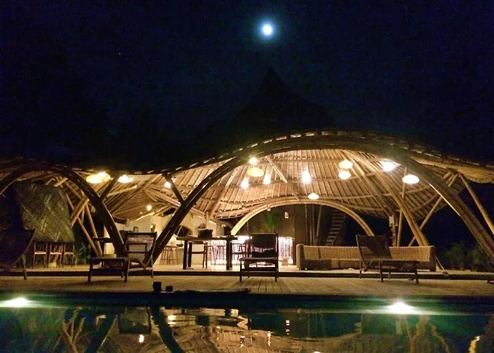 Les Terrasses Ceningan 蓝梦岛