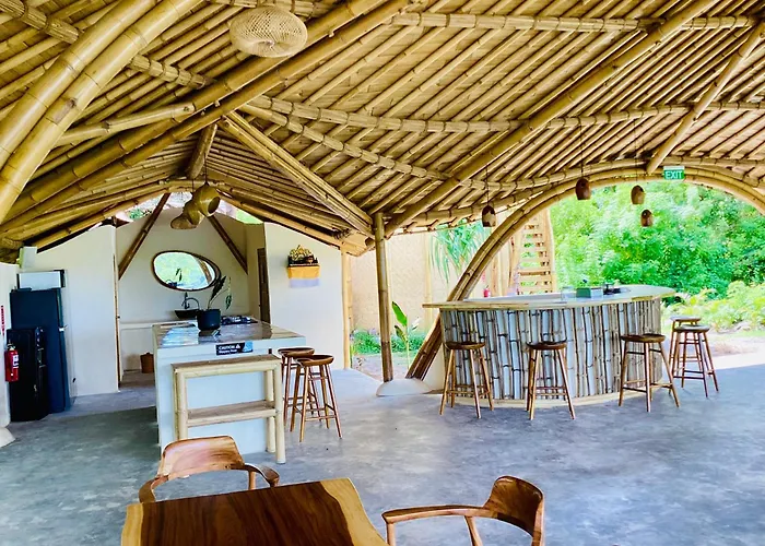 Les Terrasses Ceningan Alloggio in famiglia *